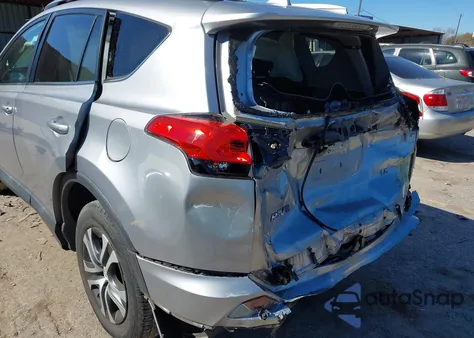 2017 Toyota Rav4 Le z USA, uszkodzony, nr VIN 2T3ZFREV3HW376746